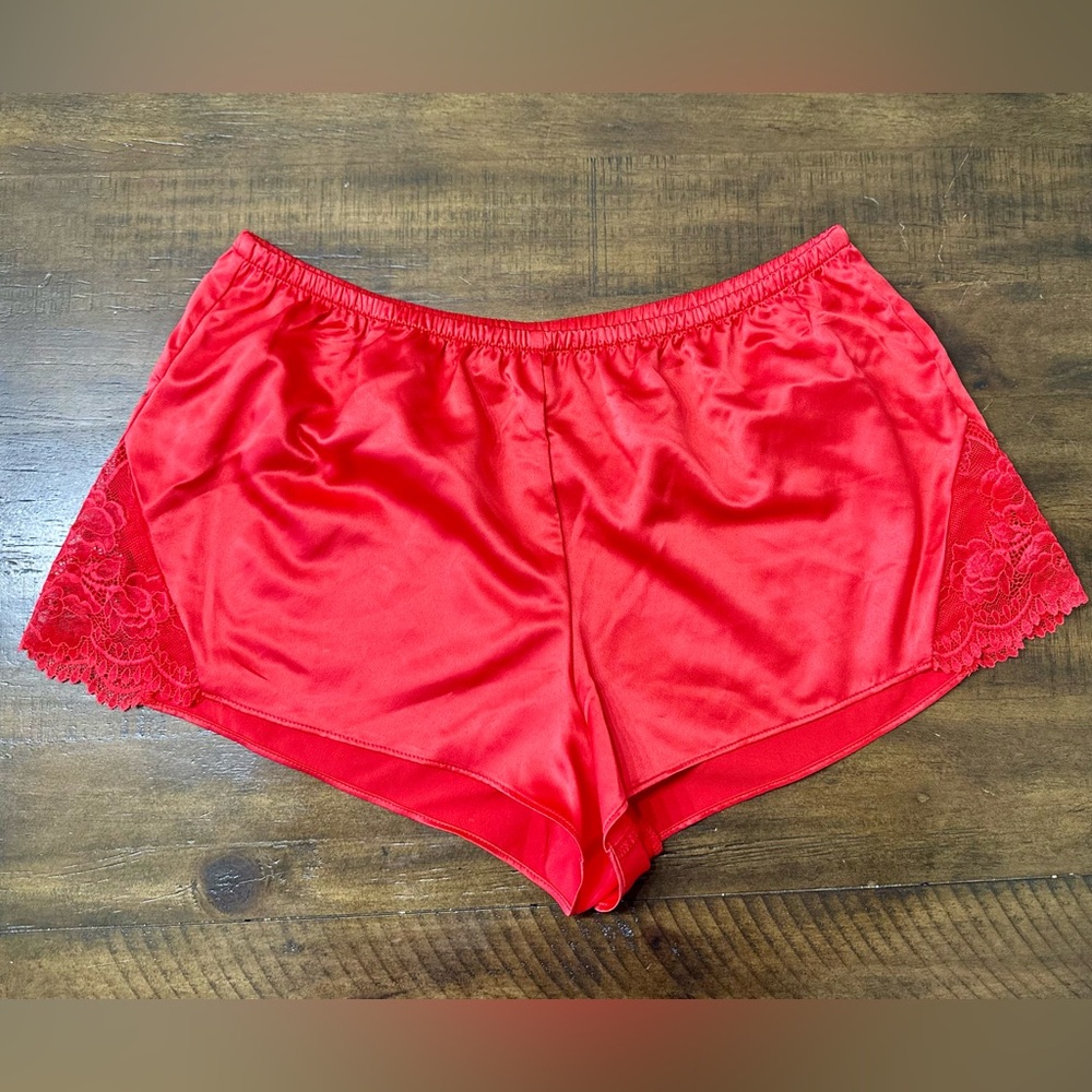 Joyspun Red Satin Lace‎ Trim Pajama Shorts Women’s Size M (8-10) Sleepwear